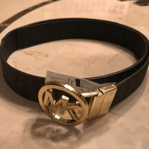 Michael Kors Rev Logo Buckle Belt, Women Small